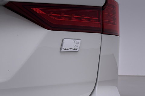 Volvo V60 T6 Recharge Inscription | Trekhaak | Stoel+Stuurverwarming | Camera | Keyless | 18 Inch