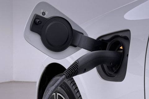 Volvo V60 T6 Recharge Inscription | Trekhaak | Stoel+Stuurverwarming | Camera | Keyless | 18 Inch