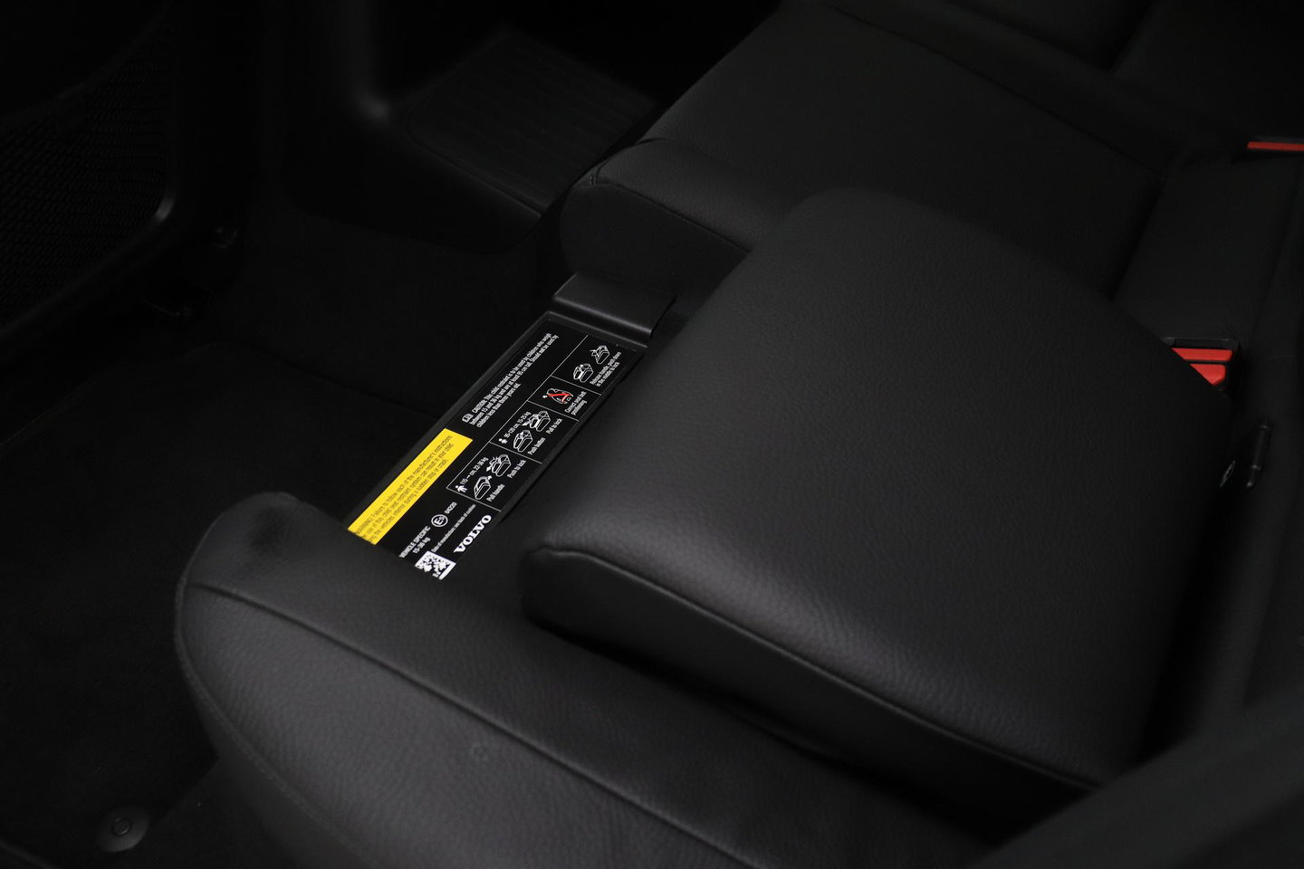 Volvo V90 T6 Plug-in hybrid Bright | ACC | Harman/Kardon | BLIS | Keyless | Stoel+Stuurverwarming | Getint Glas