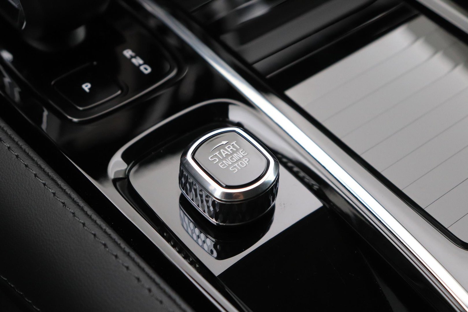 Volvo V90 T6 Plug-in hybrid Bright | ACC | Harman/Kardon | BLIS | Keyless | Stoel+Stuurverwarming | Getint Glas