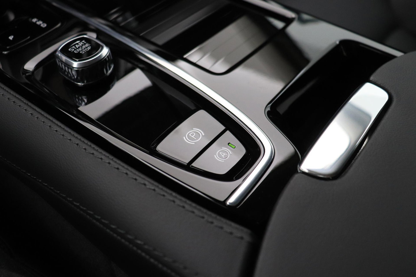 Volvo V90 T6 Plug-in hybrid Bright | ACC | Harman/Kardon | BLIS | Keyless | Stoel+Stuurverwarming | Getint Glas