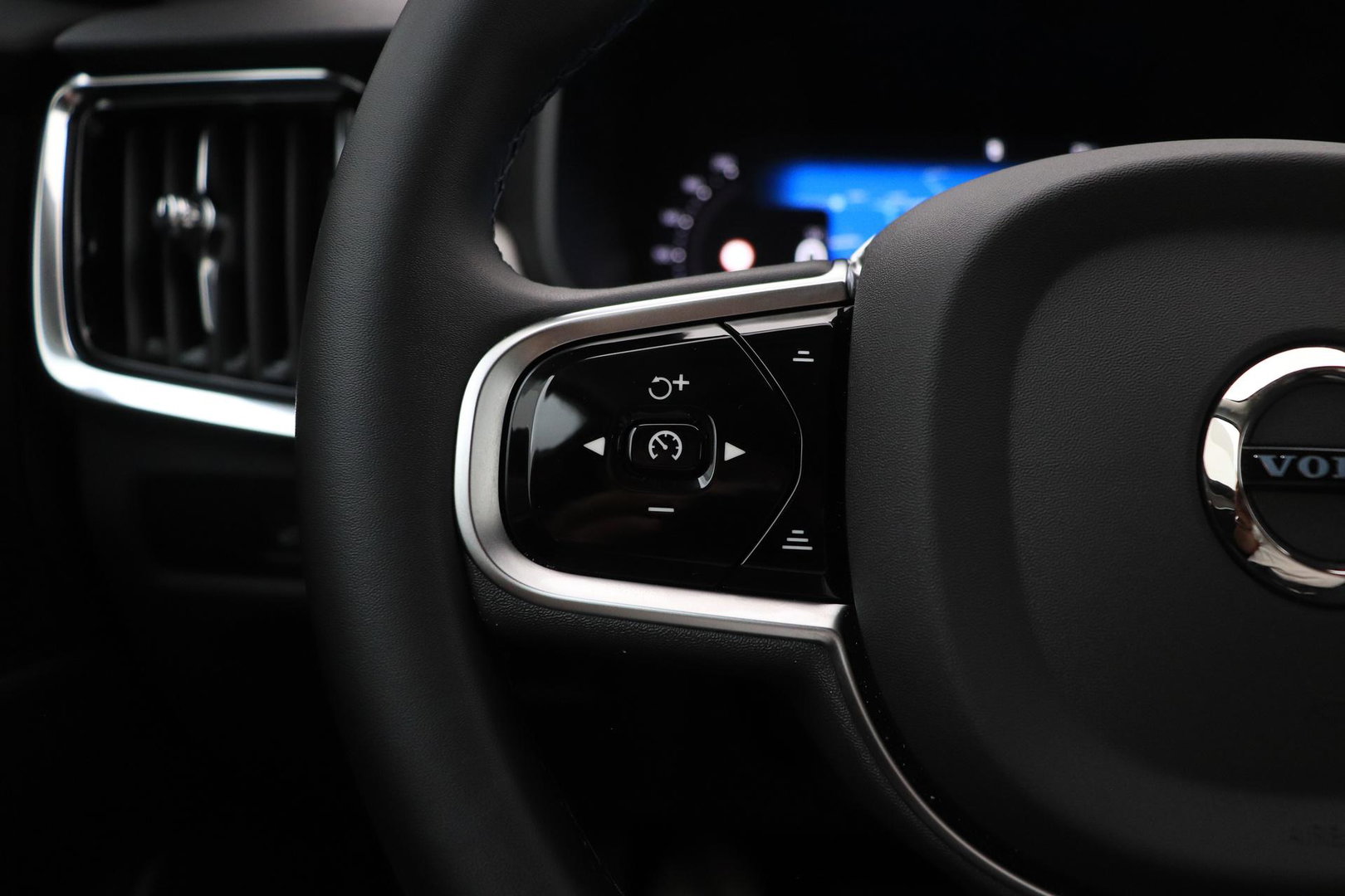 Volvo V90 T6 Plug-in hybrid Bright | ACC | Harman/Kardon | BLIS | Keyless | Stoel+Stuurverwarming | Getint Glas