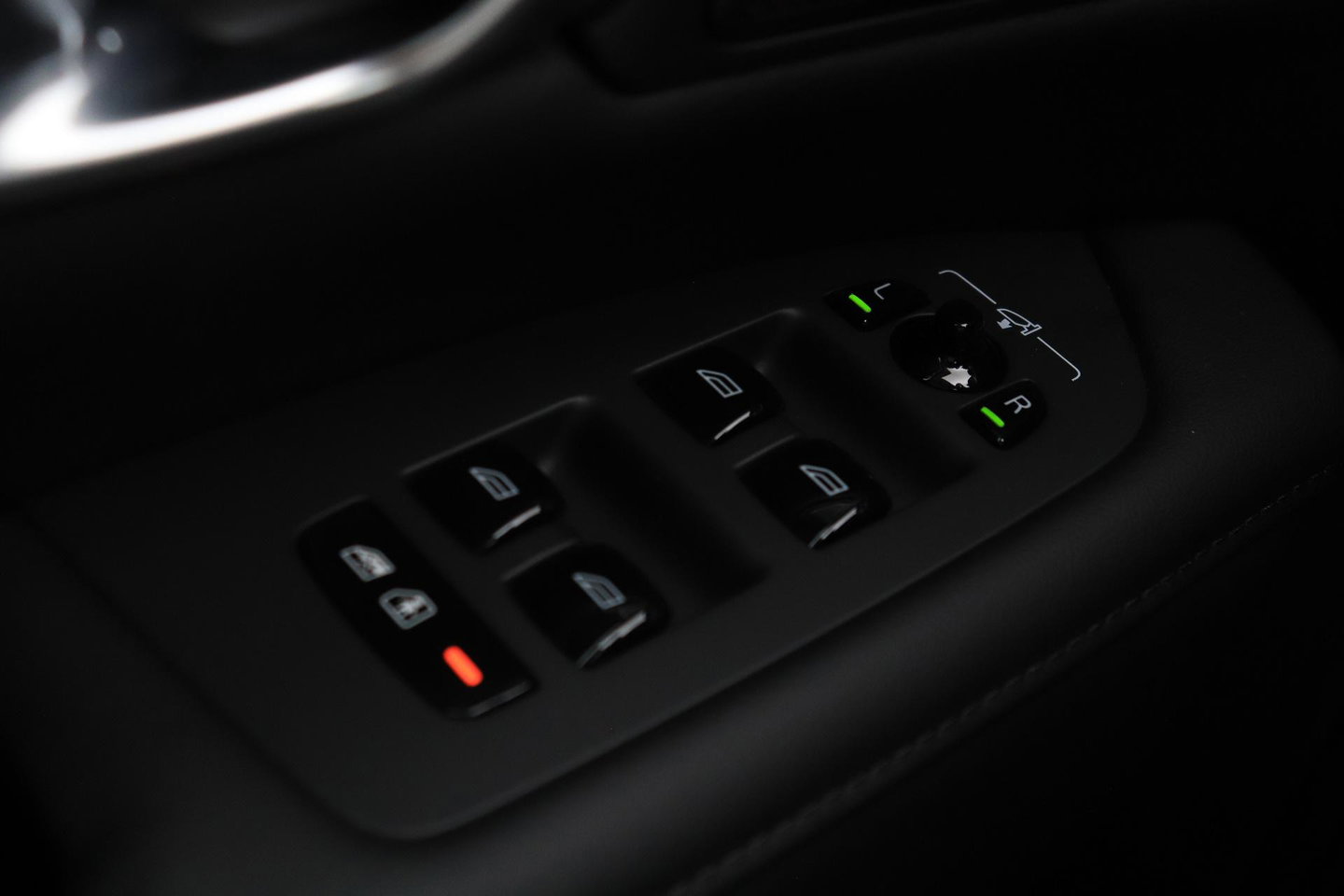 Volvo V90 T6 Plug-in hybrid Bright | ACC | Harman/Kardon | BLIS | Keyless | Stoel+Stuurverwarming | Getint Glas