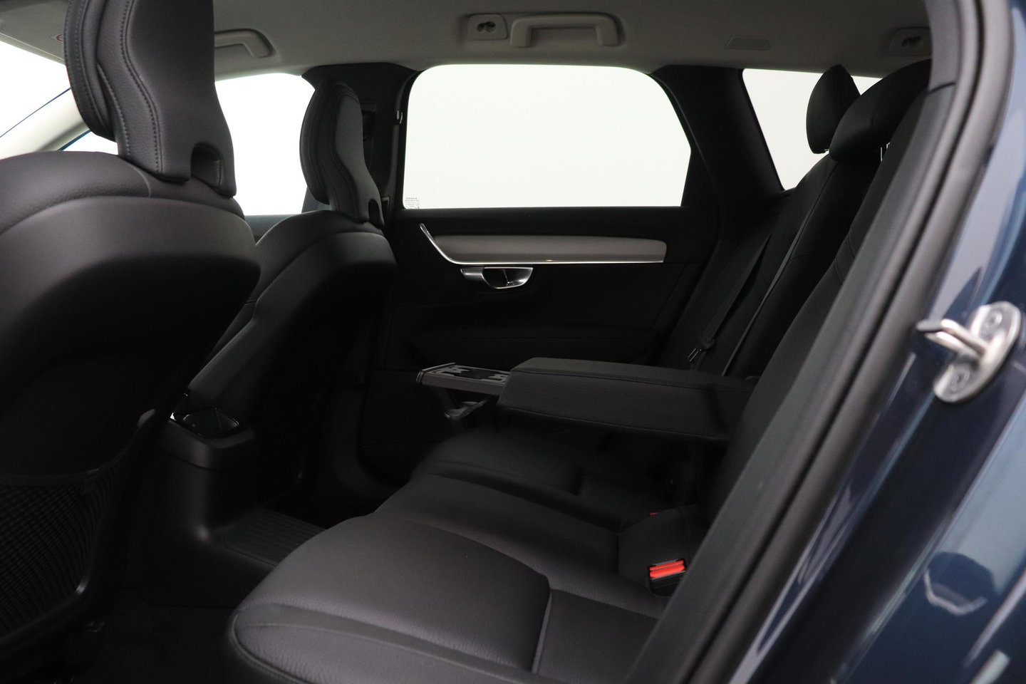 Volvo V90 T6 Plug-in hybrid Bright | ACC | Harman/Kardon | BLIS | Keyless | Stoel+Stuurverwarming | Getint Glas