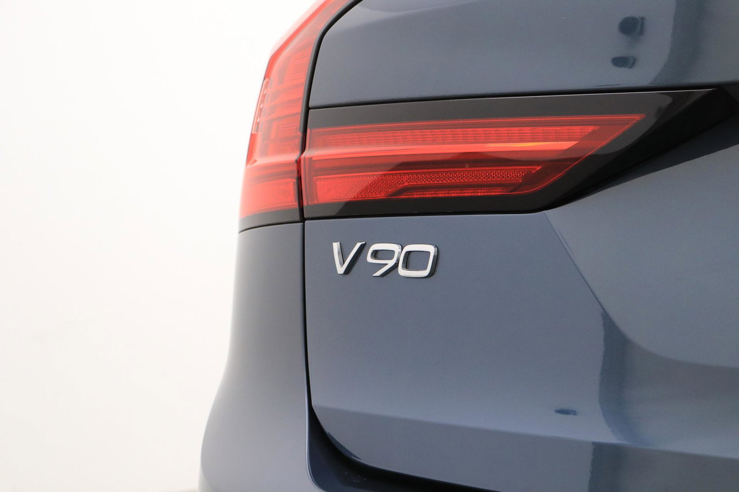 Volvo V90 T6 Plug-in hybrid Bright | ACC | Harman/Kardon | BLIS | Keyless | Stoel+Stuurverwarming | Getint Glas