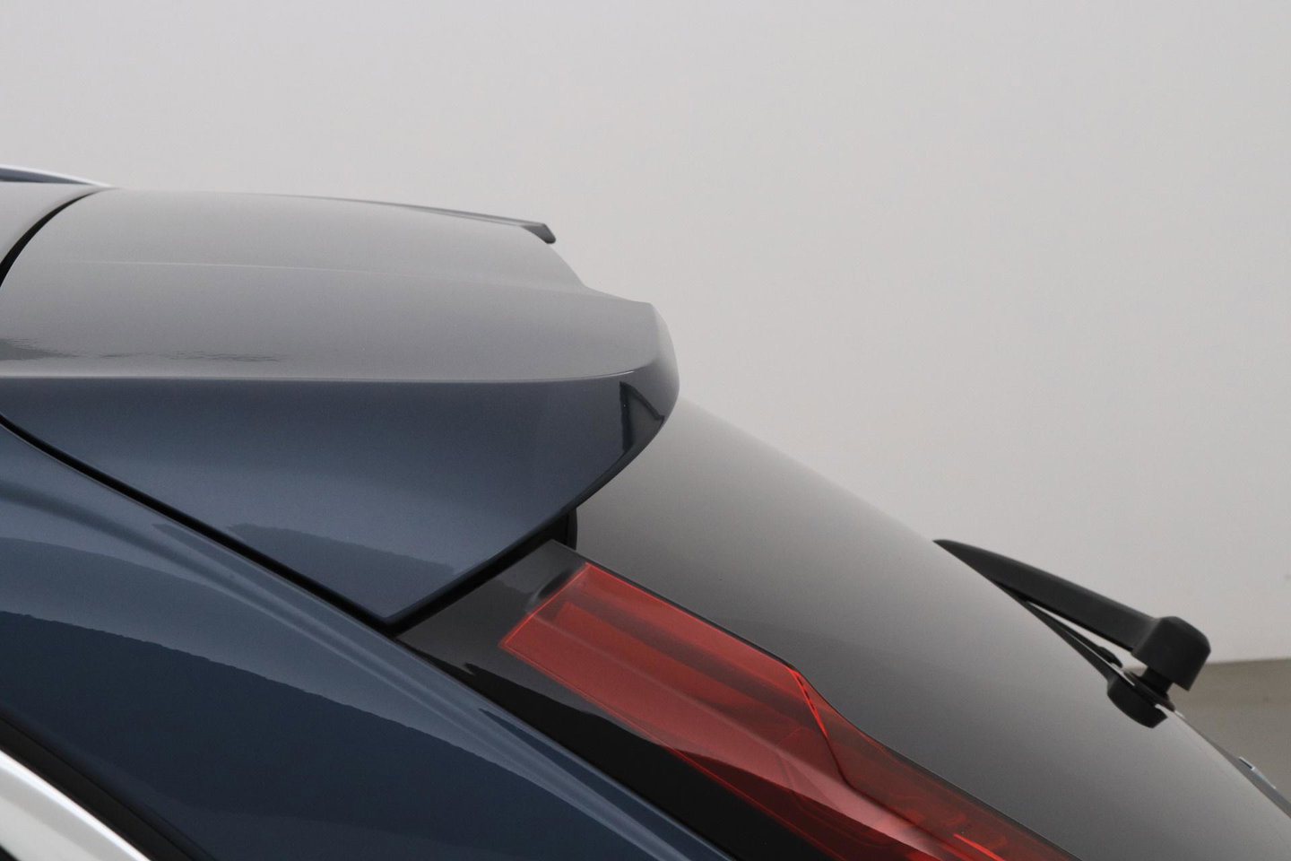 Volvo V90 T6 Plug-in hybrid Bright | ACC | Harman/Kardon | BLIS | Keyless | Stoel+Stuurverwarming | Getint Glas