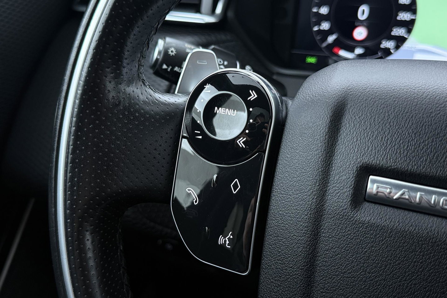 Land Rover Range Rover Velar P250 Turbo AWD R-Dynamic HSE | Panoramadak | ACC | Meridian Surround | Stoelventilatie