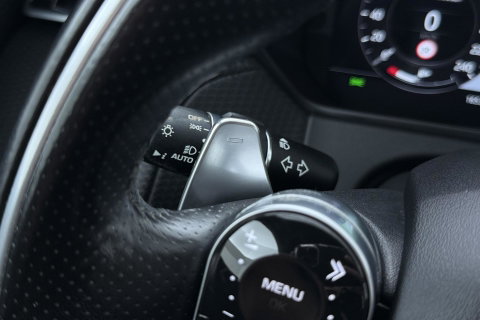 Land Rover Range Rover Velar P250 Turbo AWD R-Dynamic HSE | Panoramadak | ACC | Meridian Surround | Stoelventilatie