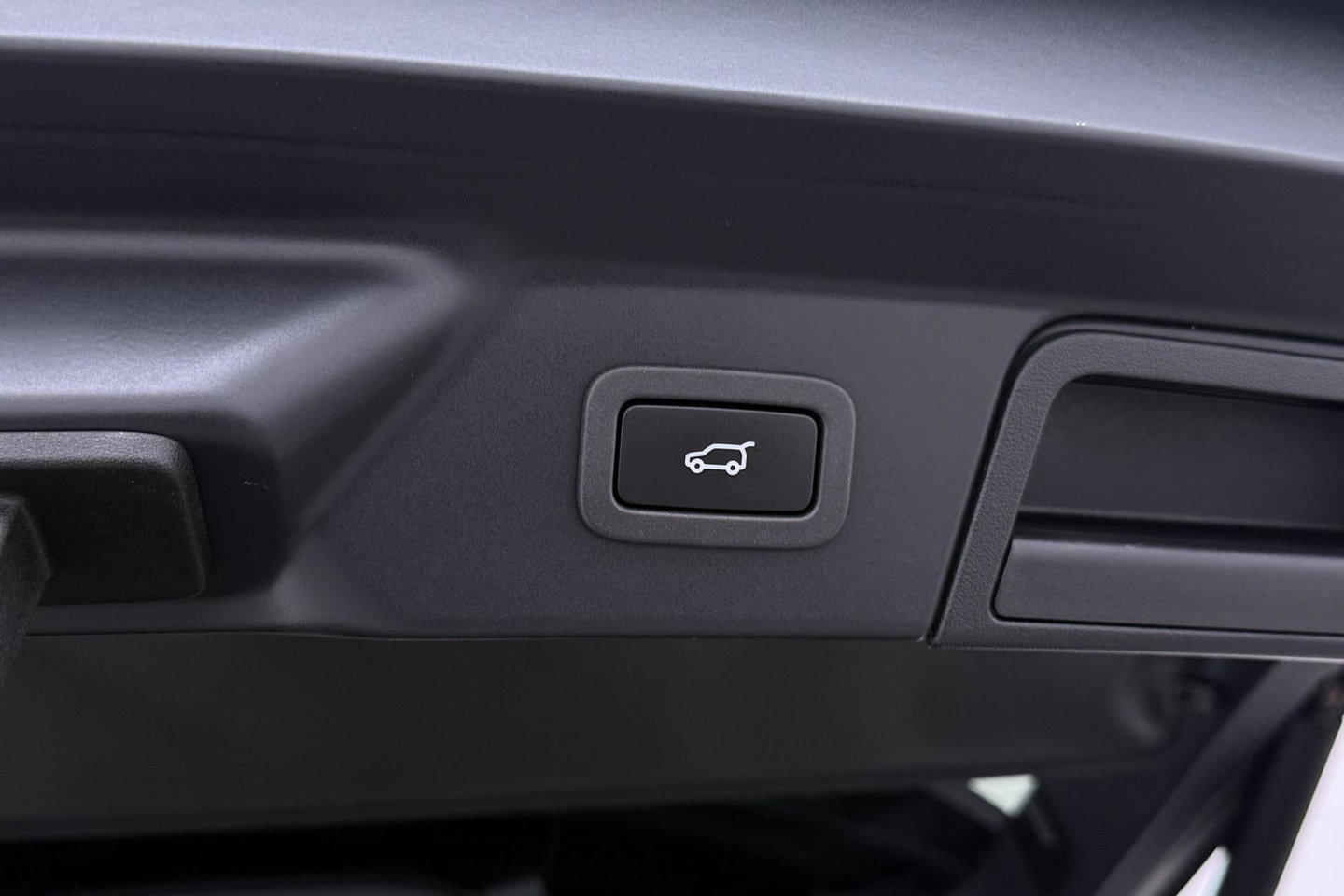 Land Rover Range Rover Velar P250 Turbo AWD R-Dynamic HSE | Panoramadak | ACC | Meridian Surround | Stoelventilatie