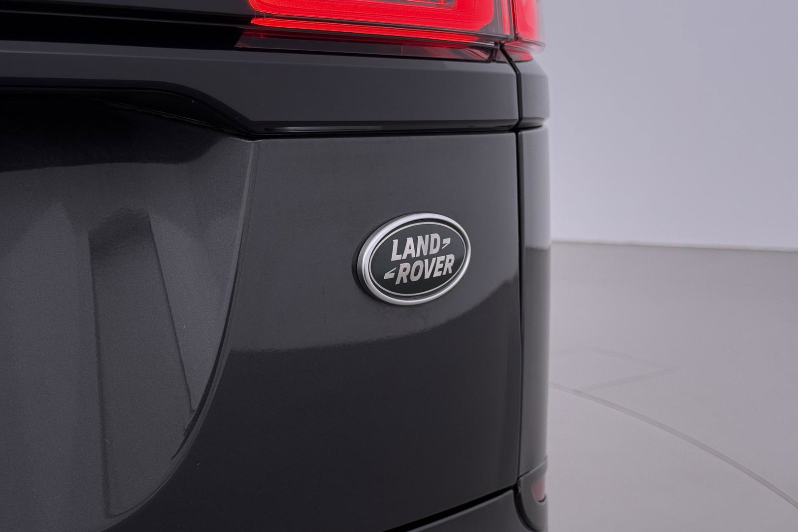 Land Rover Range Rover Velar P250 Turbo AWD R-Dynamic HSE | Panoramadak | ACC | Meridian Surround | Stoelventilatie