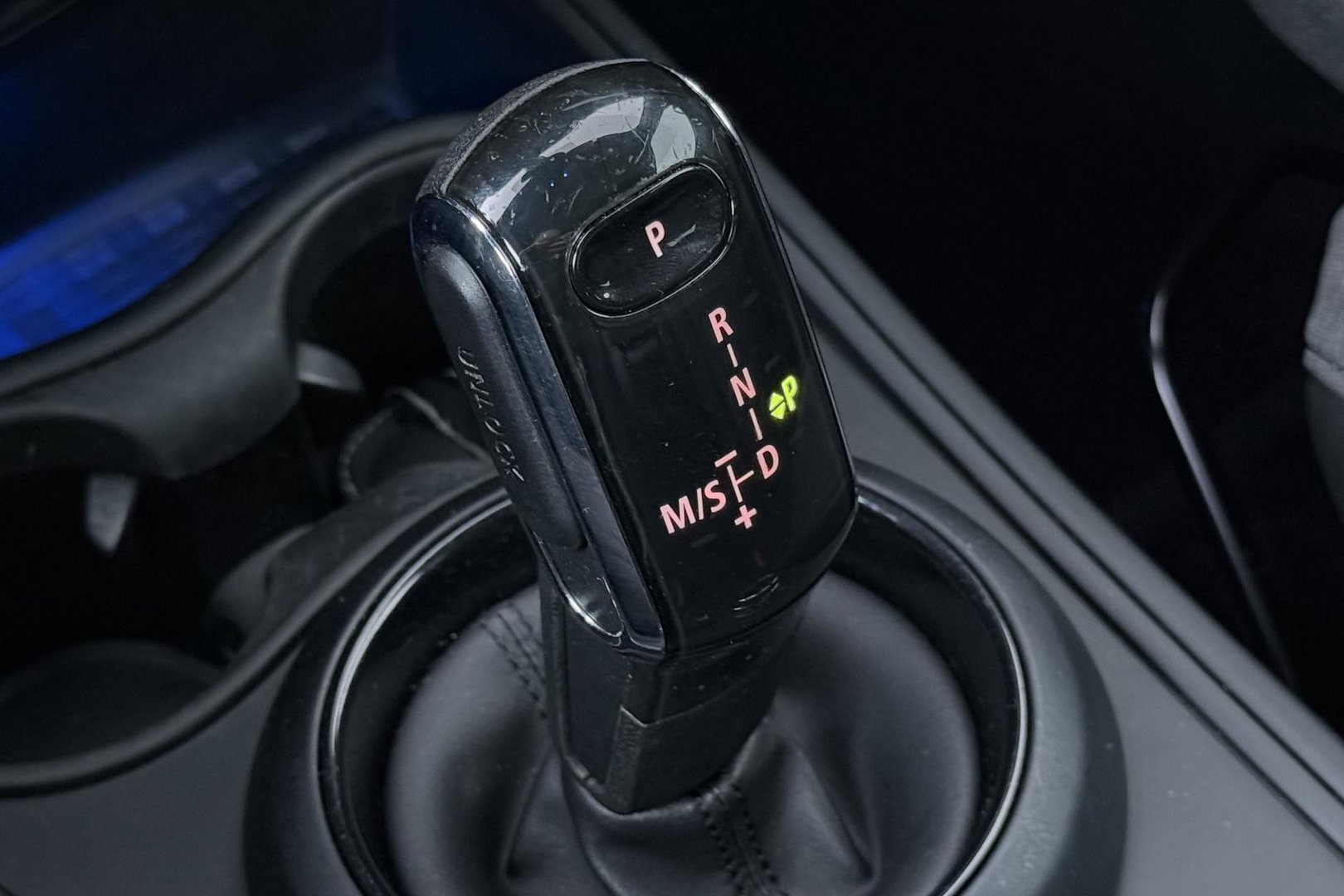 MINI Countryman 1.5 Cooper Business Edition | Automaat | Harman/Kardon | PDC V+A | Stoelverwarming | Apple Carplay