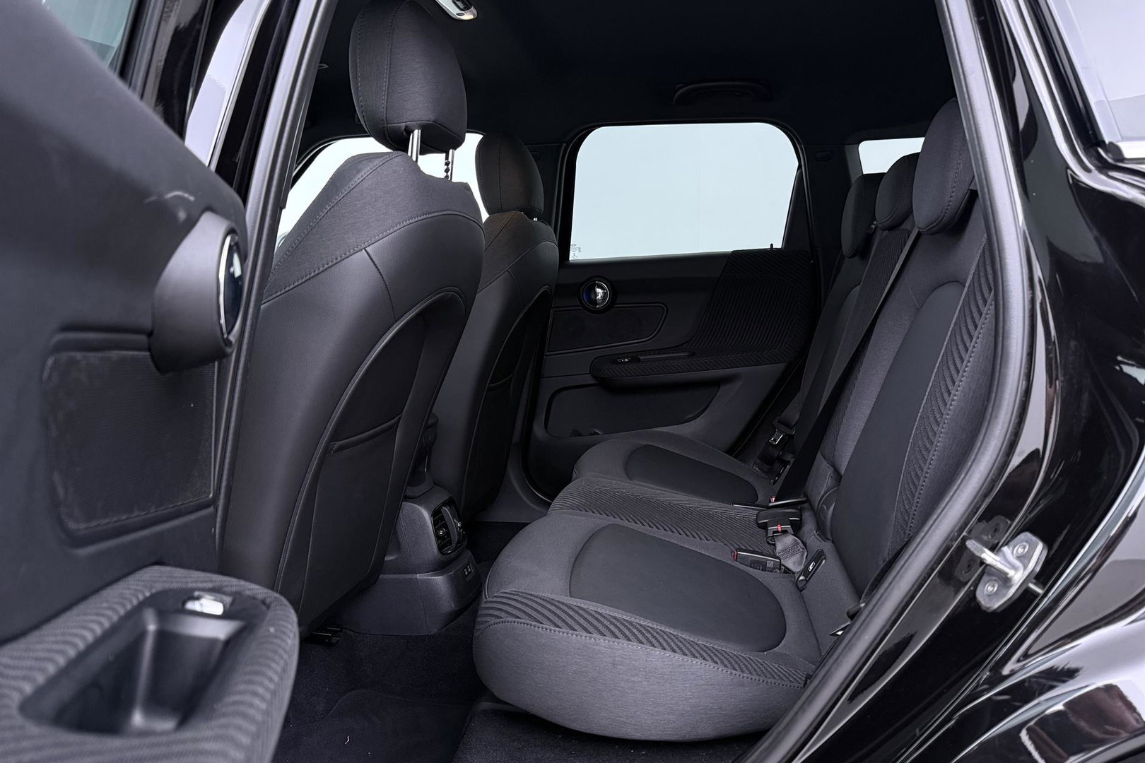 MINI Countryman 1.5 Cooper Business Edition | Automaat | Harman/Kardon | PDC V+A | Stoelverwarming | Apple Carplay