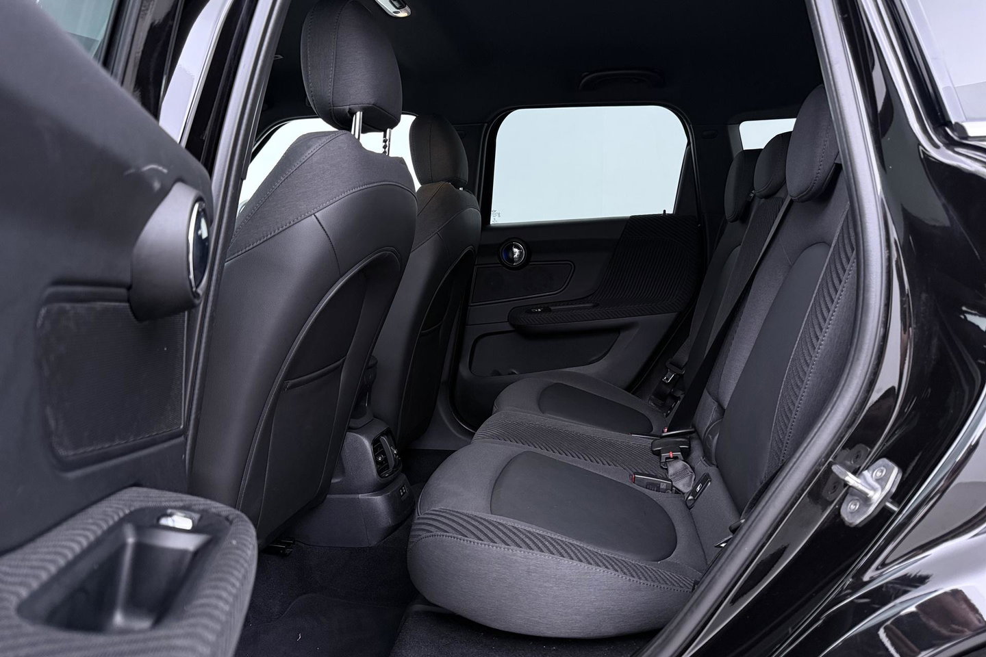 MINI Countryman 1.5 Cooper Business Edition | Automaat | Harman/Kardon | PDC V+A | Stoelverwarming | Apple Carplay