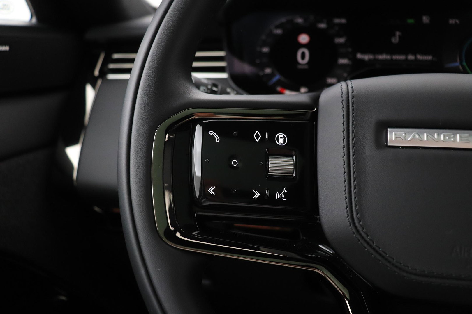 Land Rover Range Rover Sport 3.0 P460e Dynamic SE PHEV | Black Pack | Luchtvering | Panoramadak | Trekhaak | 360° Camera | Meridian | 23 Inch