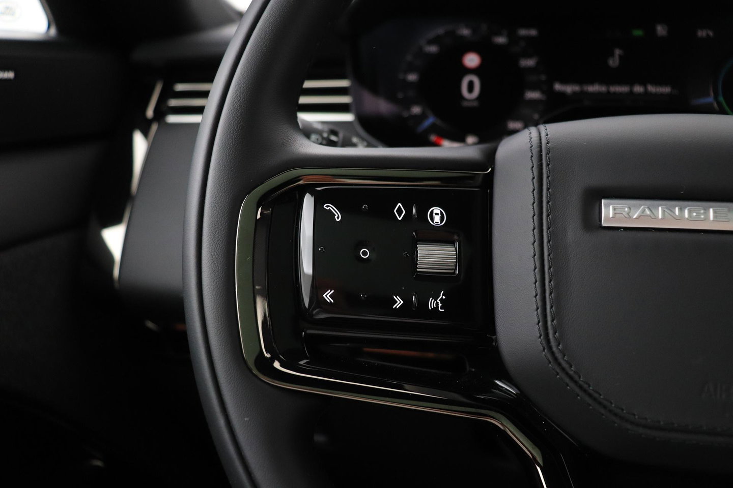 Land Rover Range Rover Sport 3.0 P460e Dynamic SE PHEV | Black Pack | Luchtvering | Panoramadak | Trekhaak | 360° Camera | Meridian | 23 Inch