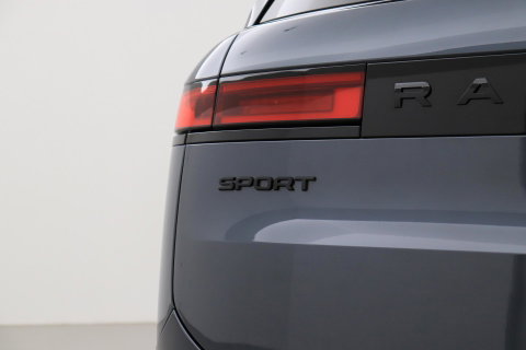 Land Rover Range Rover Sport 3.0 P460e Dynamic SE PHEV | Black Pack | Luchtvering | Panoramadak | Trekhaak | 360° Camera | Meridian | 23 Inch