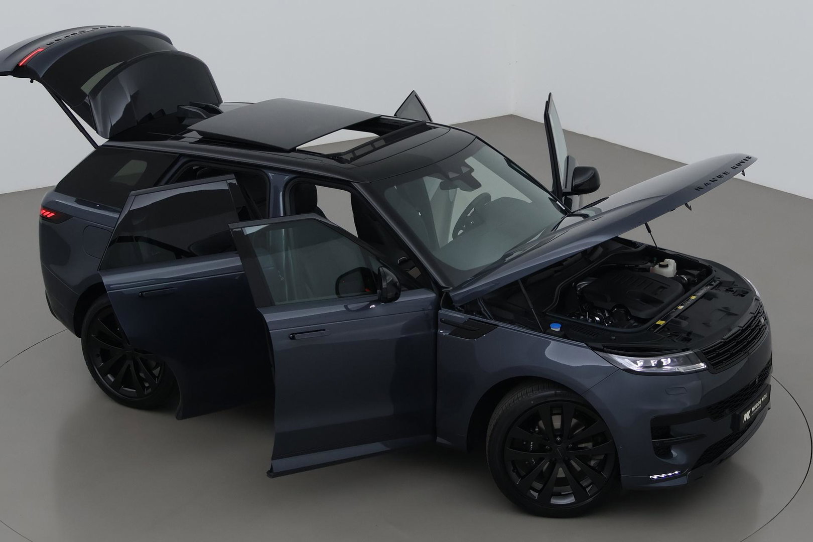 Land Rover Range Rover Sport 3.0 P460e Dynamic SE PHEV | Black Pack | Luchtvering | Panoramadak | Trekhaak | 360° Camera | Meridian | 23 Inch