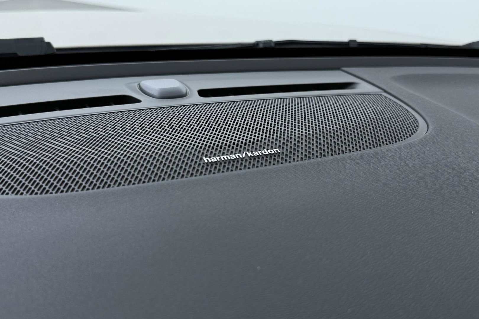 Volvo EX40 Twin Motor Plus 82 kWh | ACC | Harman/Kardon | 360° Camera | Stoel+Stuurverwarming | Keyless