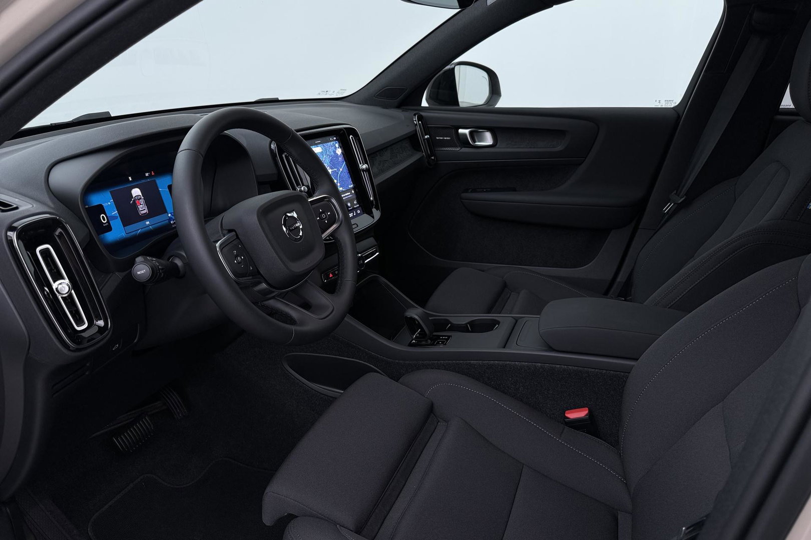 Volvo EX40 Twin Motor Plus 82 kWh | ACC | Harman/Kardon | 360° Camera | Stoel+Stuurverwarming | Keyless