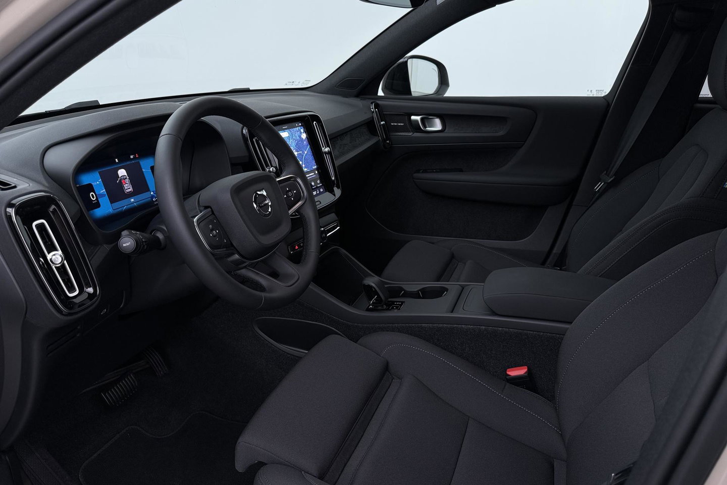 Volvo EX40 Twin Motor Plus 82 kWh | ACC | Harman/Kardon | 360° Camera | Stoel+Stuurverwarming | Keyless
