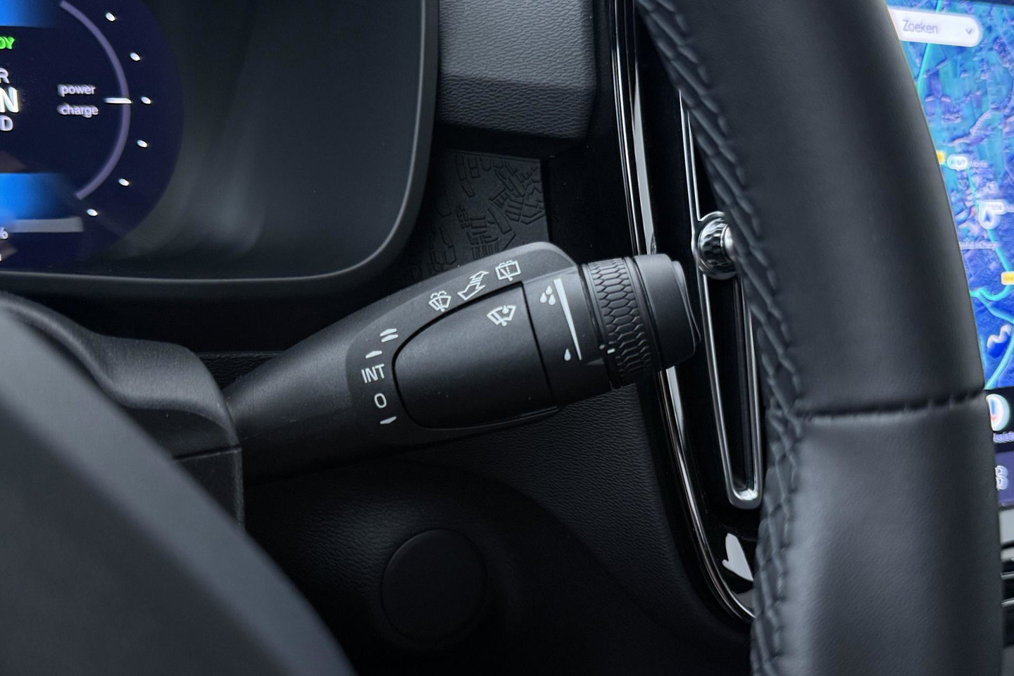 Volvo EX40 Twin Motor Plus 82 kWh | ACC | Harman/Kardon | 360° Camera | Stoel+Stuurverwarming | Keyless