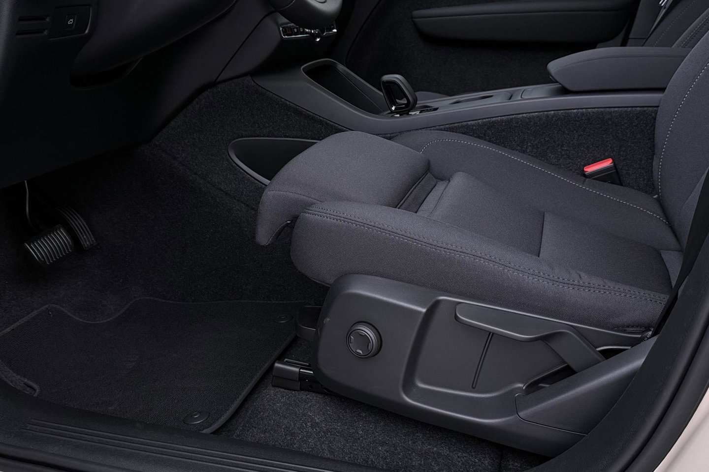 Volvo EX40 Twin Motor Plus 82 kWh | ACC | Harman/Kardon | 360° Camera | Stoel+Stuurverwarming | Keyless