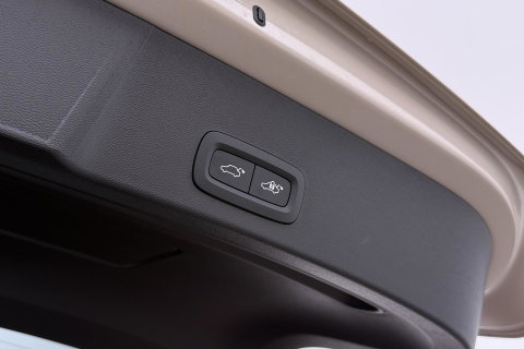 Volvo EX40 Twin Motor Plus 82 kWh | ACC | Harman/Kardon | 360° Camera | Stoel+Stuurverwarming | Keyless