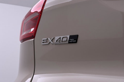 Volvo EX40 Twin Motor Plus 82 kWh | ACC | Harman/Kardon | 360° Camera | Stoel+Stuurverwarming | Keyless