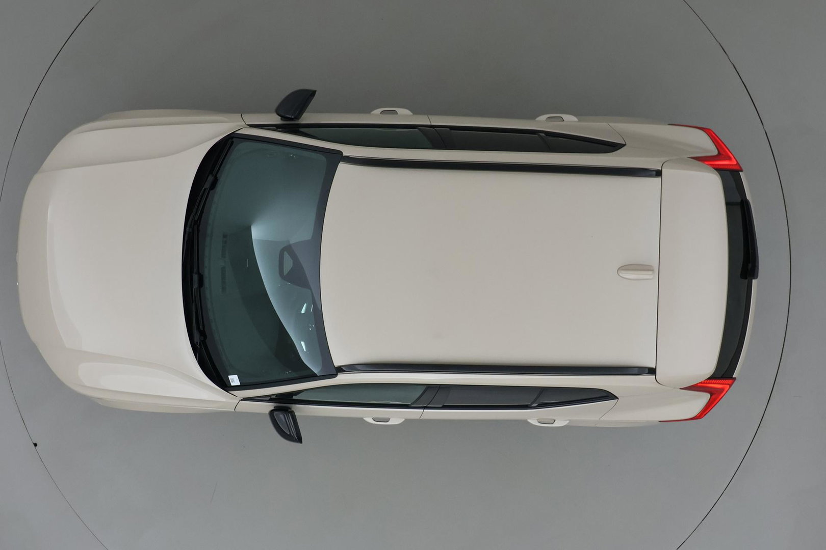 Volvo EX40 Twin Motor Plus 82 kWh | ACC | Harman/Kardon | 360° Camera | Stoel+Stuurverwarming | Keyless