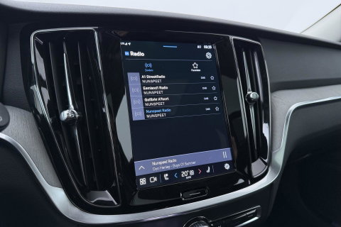 Volvo V60 T8 Plug-in hybrid Plus Bright | ACC | Panoramadak | 360° Camera | Head-Up | Harman/Kardon | Stoelventilatie | Keyless | 19 Inch