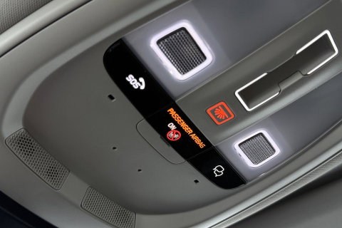 Volvo V60 T8 Plug-in hybrid Plus Bright | ACC | Panoramadak | 360° Camera | Head-Up | Harman/Kardon | Stoelventilatie | Keyless | 19 Inch