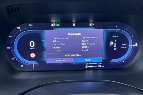 Volvo XC60 T6 Plug-in hybrid Ultra Black Edition | Luchtvering | Bowers&Wilkins | Massage | Head-Up | 360° Camera