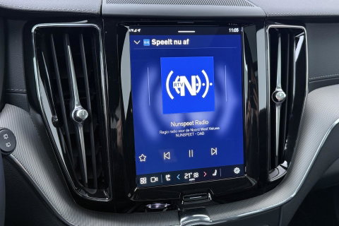 Volvo XC60 T6 Plug-in hybrid Ultra Black Edition | Luchtvering | Bowers&Wilkins | Massage | Head-Up | 360° Camera