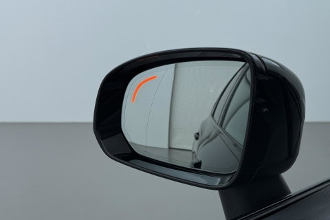 Volvo XC60 T6 Plug-in hybrid Ultra Black Edition | Luchtvering | Bowers&Wilkins | Massage | Head-Up | 360° Camera