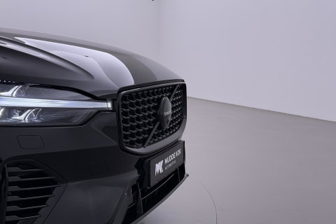 Volvo XC60 T6 Plug-in hybrid Ultra Black Edition | Luchtvering | Bowers&Wilkins | Massage | Head-Up | 360° Camera