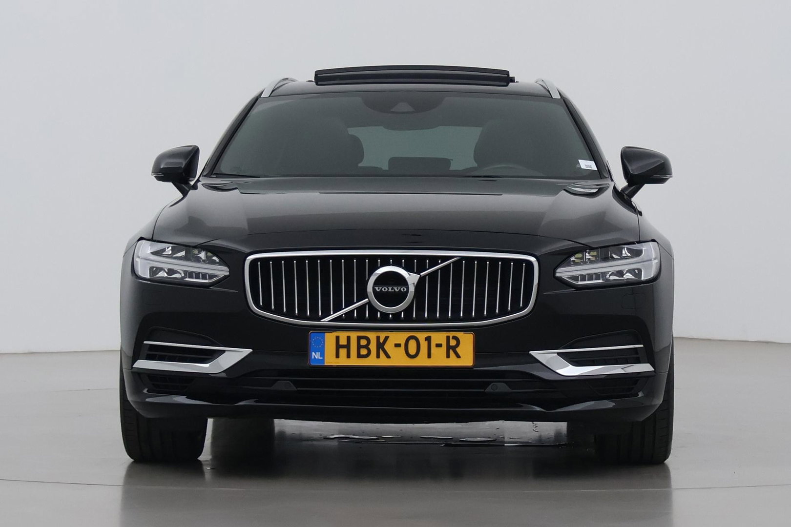 Volvo V90 2.0 T8 AWD Inscription | ACC | Trekhaak | Panoramadak | Head-Up | Camera | Keyless | Memory | Getint Glas