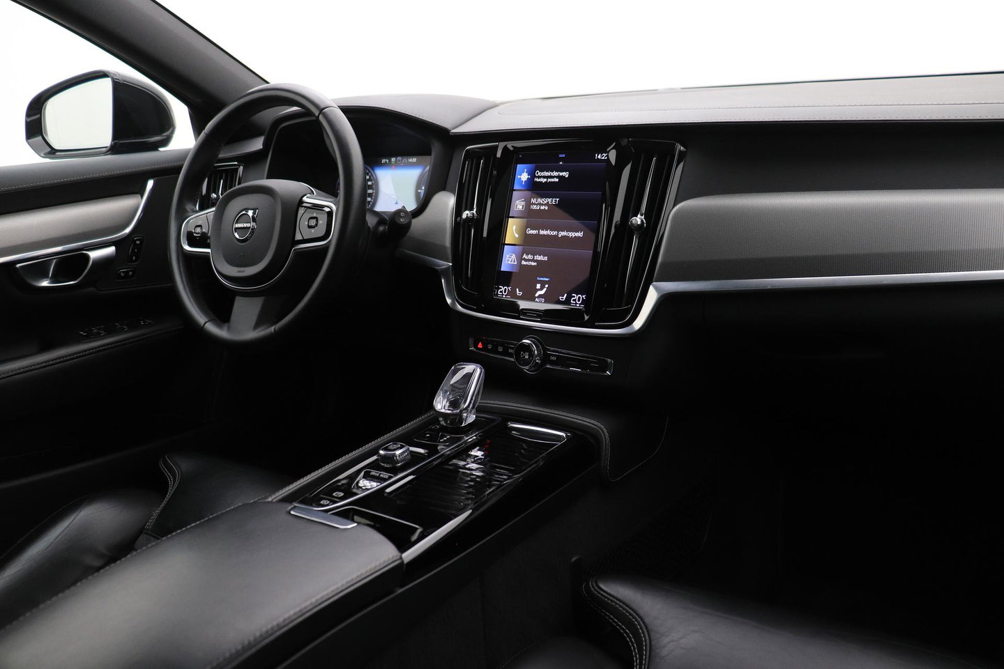 Volvo V90 2.0 T8 AWD Inscription | ACC | Trekhaak | Panoramadak | Head-Up | Camera | Keyless | Memory | Getint Glas