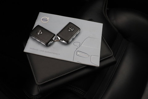 Volvo V90 2.0 T8 AWD Inscription | ACC | Trekhaak | Panoramadak | Head-Up | Camera | Keyless | Memory | Getint Glas