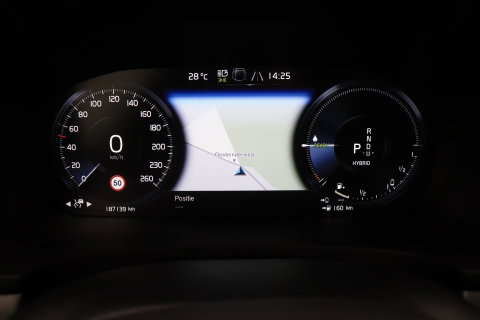 Volvo V90 2.0 T8 AWD Inscription | ACC | Trekhaak | Panoramadak | Head-Up | Camera | Keyless | Memory | Getint Glas
