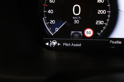Volvo V90 2.0 T8 AWD Inscription | ACC | Trekhaak | Panoramadak | Head-Up | Camera | Keyless | Memory | Getint Glas