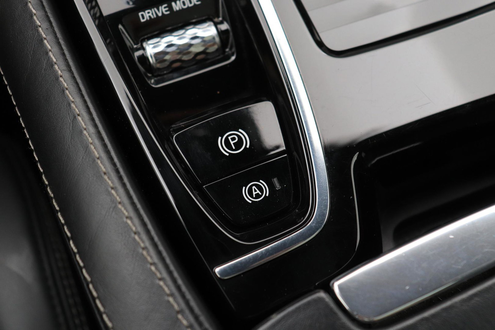 Volvo V90 2.0 T8 AWD Inscription | ACC | Trekhaak | Panoramadak | Head-Up | Camera | Keyless | Memory | Getint Glas