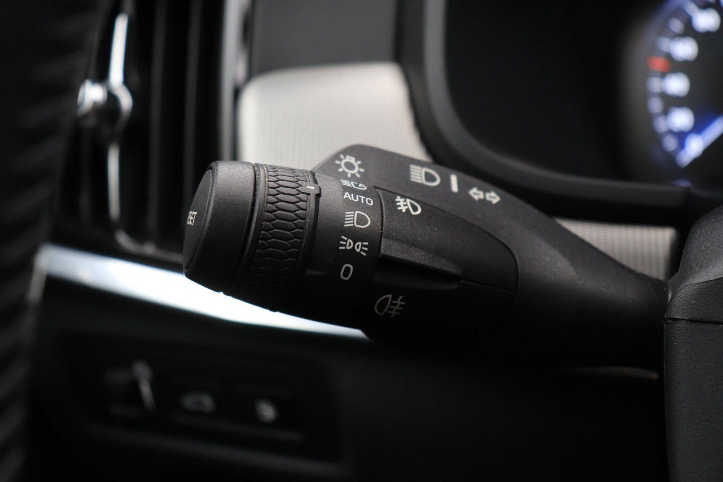 Volvo V90 2.0 T8 AWD Inscription | ACC | Trekhaak | Panoramadak | Head-Up | Camera | Keyless | Memory | Getint Glas