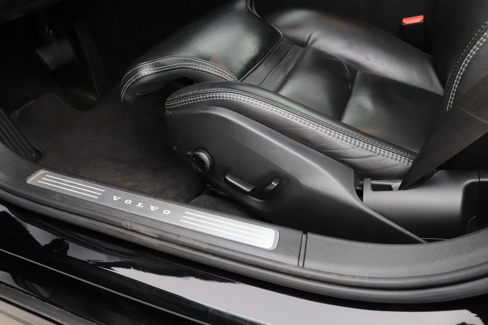 Volvo V90 2.0 T8 AWD Inscription | ACC | Trekhaak | Panoramadak | Head-Up | Camera | Keyless | Memory | Getint Glas