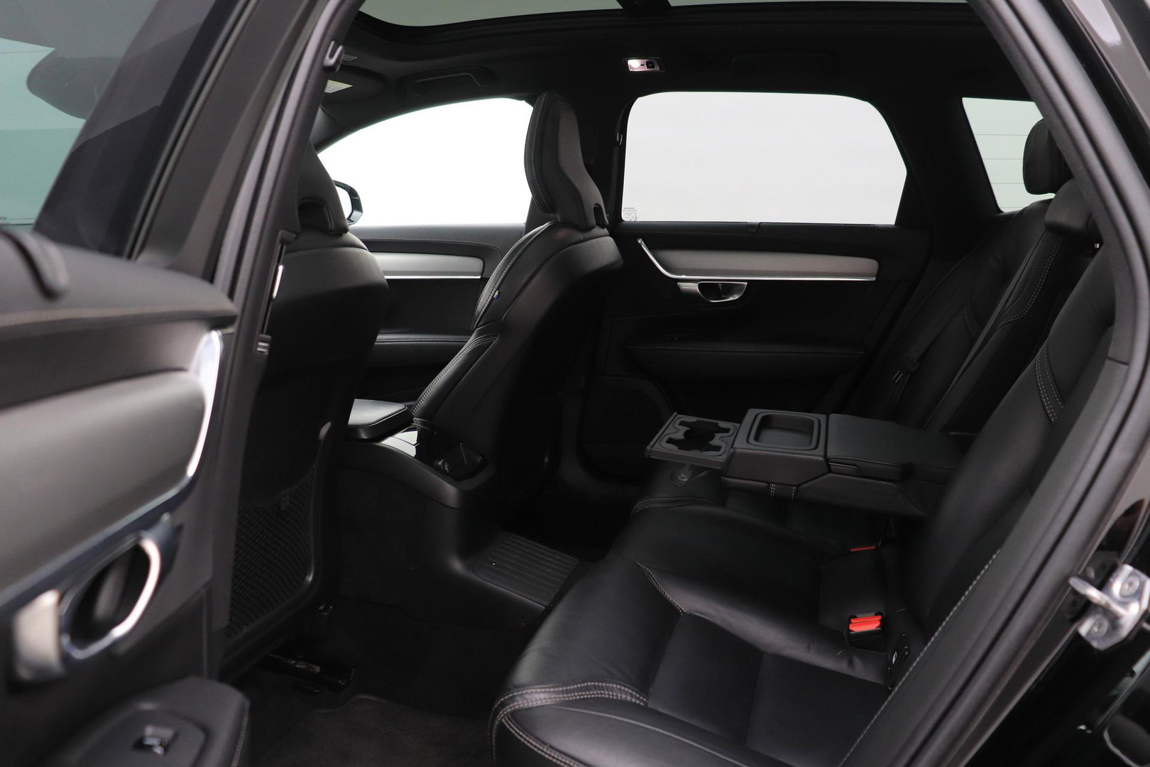 Volvo V90 2.0 T8 AWD Inscription | ACC | Trekhaak | Panoramadak | Head-Up | Camera | Keyless | Memory | Getint Glas