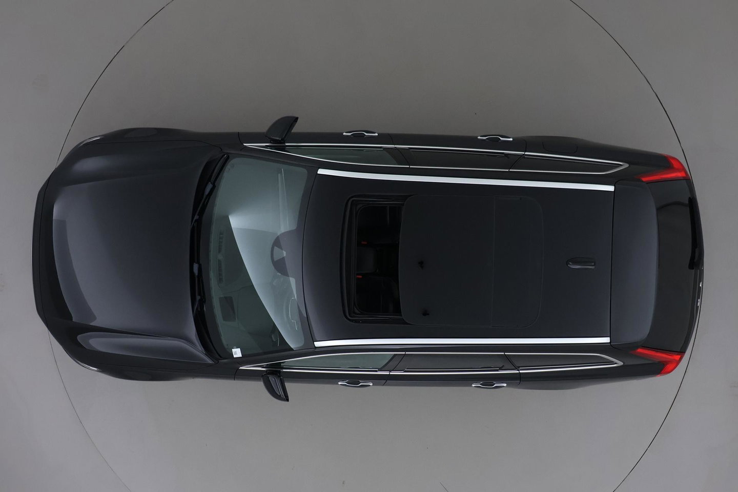 Volvo V90 2.0 T8 AWD Inscription | ACC | Trekhaak | Panoramadak | Head-Up | Camera | Keyless | Memory | Getint Glas
