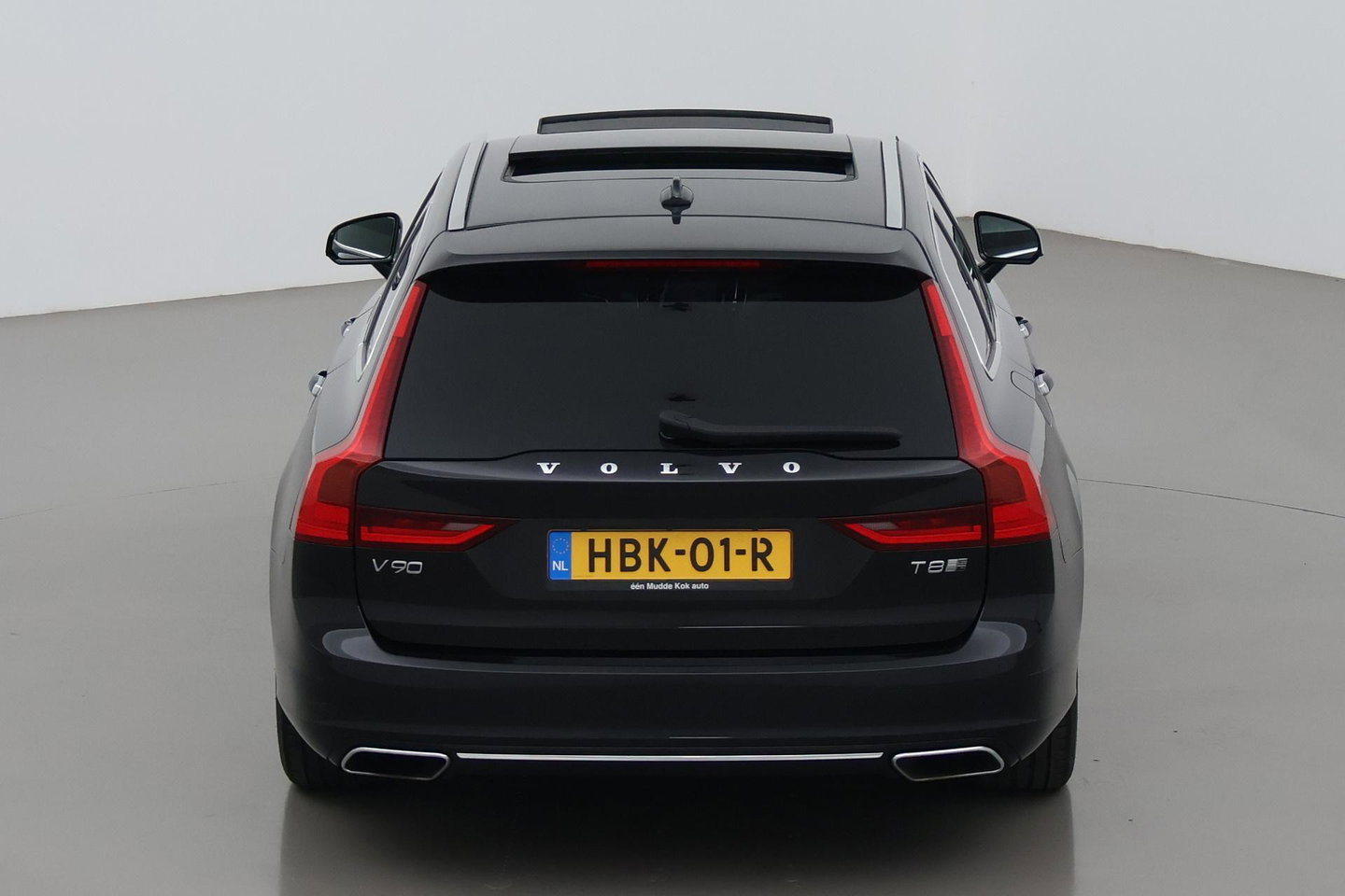 Volvo V90 2.0 T8 AWD Inscription | ACC | Trekhaak | Panoramadak | Head-Up | Camera | Keyless | Memory | Getint Glas