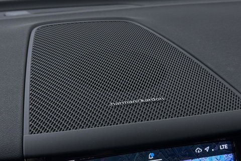 Volvo XC60 T6 Plug-in hybrid Plus Black Edition | ACC | Panoramadak | 360° Camera | Harman/Kardon | Memory | Stoel+Stuurverwarming | 21 inch