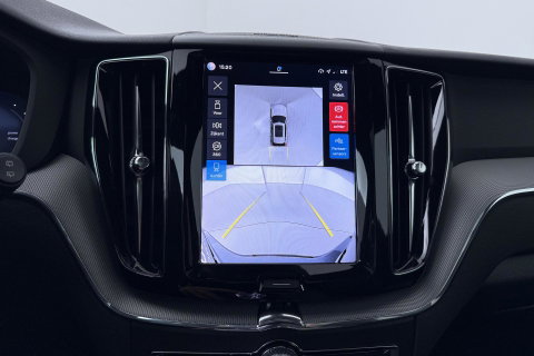 Volvo XC60 T6 Plug-in hybrid Plus Black Edition | ACC | Panoramadak | 360° Camera | Harman/Kardon | Memory | Stoel+Stuurverwarming | 21 inch