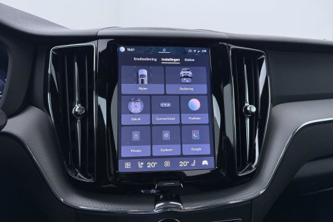 Volvo XC60 T6 Plug-in hybrid Plus Black Edition | ACC | Panoramadak | 360° Camera | Harman/Kardon | Memory | Stoel+Stuurverwarming | 21 inch