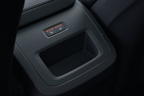 Volvo XC60 T6 Plug-in hybrid Plus Black Edition | ACC | Panoramadak | 360° Camera | Harman/Kardon | Memory | Stoel+Stuurverwarming | 21 inch